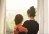 El poder oculto de los hogares monoparentales: por qué crecer con un solo padre potencia la autonomía, la empatía y la resiliencia