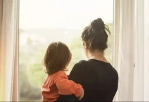 El poder oculto de los hogares monoparentales: por qué crecer con un solo padre potencia la autonomía, la empatía y la resiliencia