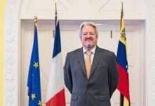 Embajador de francia confirma llegada de 85 rescatistas y 26 toneladas de ayuda humanitaria