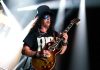La estrella del rock mundial Slash reafirma su conexión especial con Venezuela al solicitar apoyo para las víctim@s y promover la difusión de ayüda humanitaria