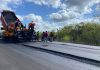 Avanza rehabilitación de la carretera Morón – Coro con la colocación de 1.200 toneladas de asfalto (+ Fotos)