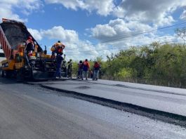 Avanza rehabilitación de la carretera Morón – Coro con la colocación de 1.200 toneladas de asfalto (+ Fotos)