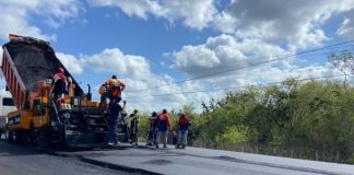 Avanza rehabilitación de la carretera Morón – Coro con la colocación de 1.200 toneladas de asfalto (+ Fotos)