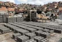 Impulsan la economía popular con la producción de 2.000 bloques diarios en el sector Gramoven de Catia