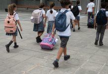 ¡Adiós a madrugar para ir al colegio! Proyecto de ley busca que las clases en Colombia comiencen después de las 7:00 a. m.
