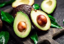 Grasas saludables, fibra y potasio: conoce los beneficios de incluir el aguacate en tu dieta diaria