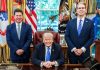 Jay Clayton asume como noveno Director de Inteligencia Nacional tras ser juramentado por el Secretario del Tesoro en la Casa Blanca