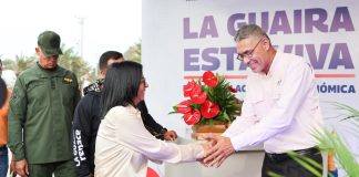 Gobierno otorga financiamientos a más de 1.700 comercios y emprendedores afectadös por los sismös en La Guaira