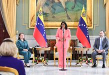 PDVSA Gas y consorcio internacional firman acuerdo para la Fase II de producción en el campo Lorán