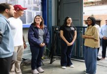 El respaldo a la juventud emprendedora y a la manufactura local centra la agenda de trabajo en la comunidad de Los Flores de Catia
