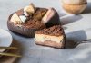 Brownie Cheesecake con caramelo: una receta sencilla que combina crema, chocolate y dulzor intenso