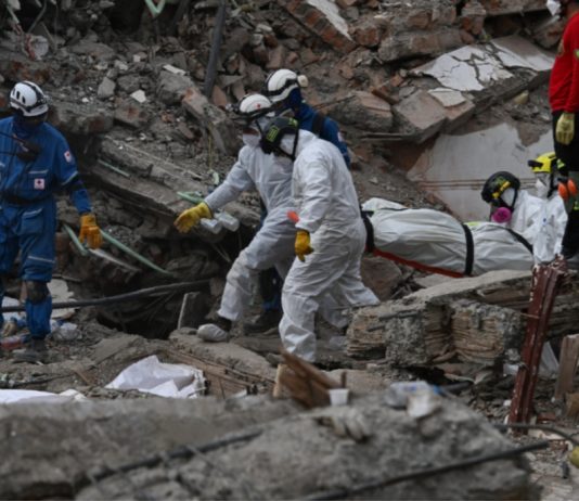 El trágicö balance del terremotö en Colombia de 7,4 con epicentro en Chocó se eleva a 304 personas fallecïdas