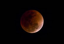 Planetario Humboldt ofrecerá una función especial para observar el eclipse parcial de Luna este jueves en la noche en Caracas
