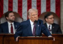 Donald Trump firma orden ejecutiva para rebautizar el lago Ontario como «Lago América»