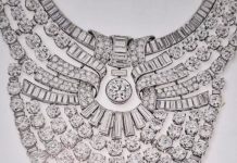 Collar de la realeza egipcia valorado en 4 millones de dólares entra en la lista de obras de arte buscadas por la Interpol (+ Detalles)