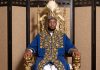 Muerë a los 34 años el rey Oyo Nyimba, el monarca más joven de la historia según el récord Guinness