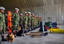 Ejército de Colombia alista cinco pelotones de soldados rescatistas tras sismø en el país