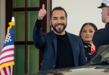 Jornadas de 11 horas y fines de semana de tres días: la nueva propuesta laboral en El Salvador