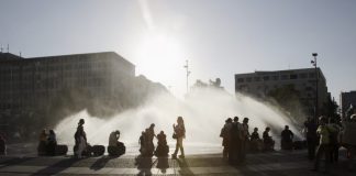 Olas de calor costarán a la economía del Reino Unido casi US$6.000 millones en 2026, según informe