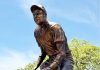 Maracaibo inmortaliza a su leyenda: devela estatua de Luis Aparicio en el sector que lo vio nacer
