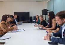 Ministerio de Salud y CAF alían esfuerzos para reestructurar la red sanitaria tras el doble terremotØ