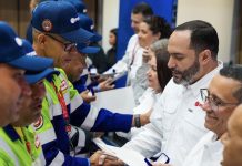 PDVSA condecora a bomberos y brigadistas por su labor tras el doblete sísmicø en La Guaira (+ Fotos)