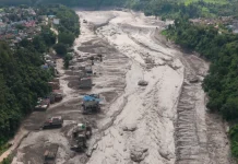 India despliega 10 toneladas de ayuda humanitaria a Nepal tras devastadorâs inundacionës
