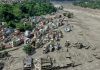 Elevan a 292 la cifra de muertøs y buscan a casi 1.400 desaparecidøs tras catastróficâ inundación en Nepal y China