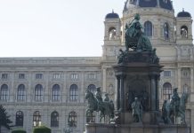 Robân en museo de Viena un histórico collar de 4 millones de dólares y la Interpol activa su búsqueda internacional