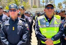 Comisario Superior Rubén Santiago encabezó la entrega oficial de uniformes a los funcionarios del CPNB en el estado La Guaira (+Fotos)