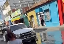 Reportan constante desborde de aguas servidas en las inmediaciones del Mercado Viejo de Coro (+ Video)