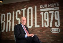 Fallecë Bill Rasmussen, cofundador de ESPN y pionero de la televisión deportiva, a los 93 años de edad