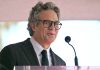 Joaquin Phoenix y reconocidos cineastas respaldan a Mark Ruffalo tras señalamientos de Paramount