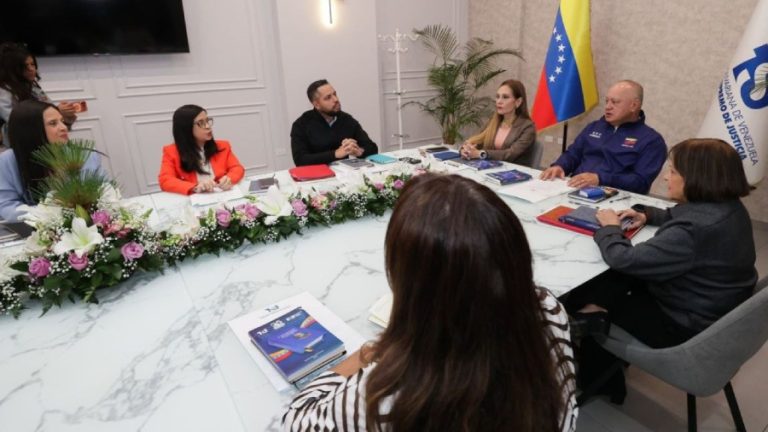 Tribunal Supremo de Justicia y Poderes Públicos evalúan acciones para la transformación del sistema de justicia