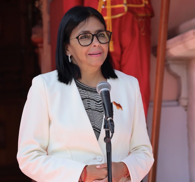 Delcy Rodríguez afirmó que el incremento petrolero impulsará los salarios y servicios públicos del país (+ Fotos)