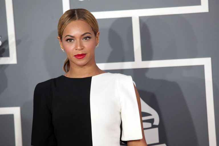 Beyoncé celebra su cumpleaños con relanzamiento de ‘B’Day’ e incluye temas en español con Maluma y Selena