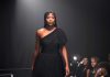 Moda española recauda fondos para los afectadös por los terremotös en Venezuela mediante una instalación artística