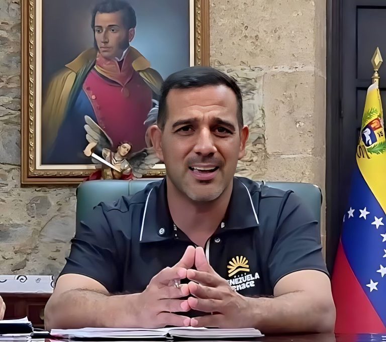 Comerciantes playeros de La Guaira recibirán bono especial por Patria tras afectaciønës sísmicäs