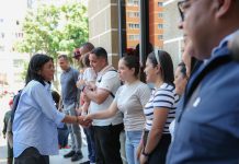 Ejecutivo nacional adjudica 151 nuevas viviendas a familias afectadäs por el doblete sísmicö (+ Fotos)