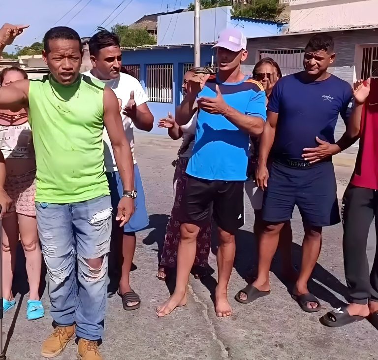 Protestan en Cumaná por falläs en el suministro de agua y entrega de líquido no apto para el consumo (+ Vídeo)