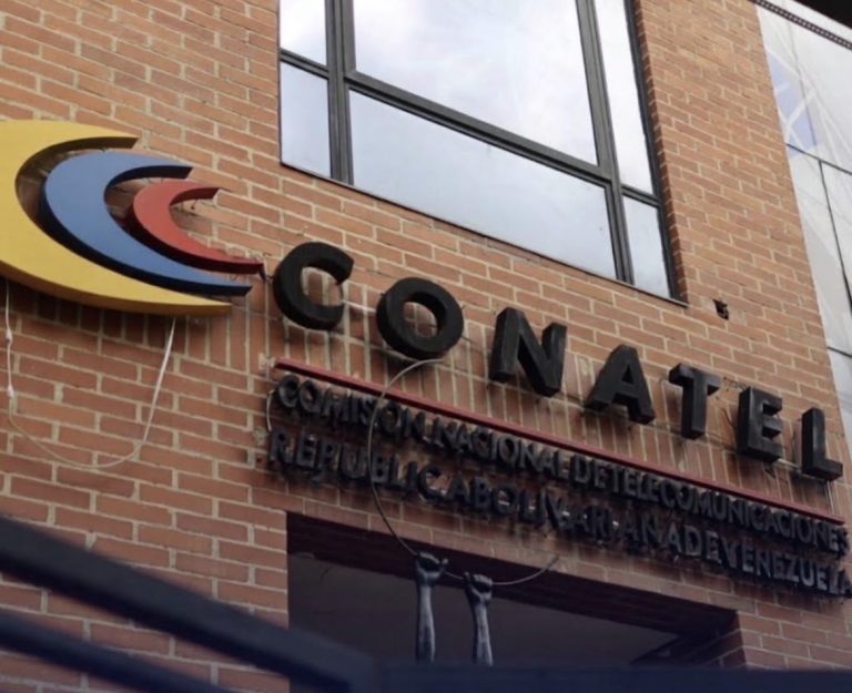 Conatel convoca a audiencia pública sobre reforma de tributos y habilitaciones en el sector de telecomunicaciones 