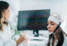 Crean un implante cerebral capaz de proyectar la voz y las expresiones humanas en un avatar digital para pacientes con parálisis