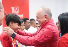 Diosdado Cabello reconoce el trabajo voluntario de la JPSUV tras los sismös en el estado La Guaira