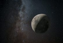 La NASA descubre un nuevo cráter de 222 metros en la superficie de la Luna tras un impactö astronómico que ocurre solo una vez por siglo