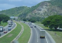 Atención conductores: La Autopista Regional del Centro tendrá restricciones viales este domingo por la instalación de una torre de transmisión