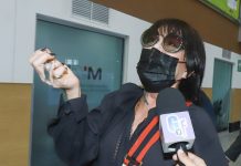 Alejandra Guzmán sufrë una dïslocación de cadera en pleno escenario y suspende su concierto en Veracruz
