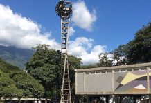 UCV rinde homenaje a más de 300 profesores y estudiantes por su labor comunitaria en La Guaira