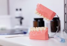 Un centro geriátrico indemniza con 480 euros a la familia de una residente por la pérdida de su prótesis dental