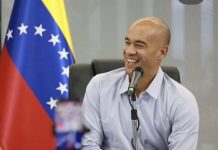 Ministro Héctor Rodríguez afirmó que sueldo de 240 dólares para los maestros es insuficiente, pero que a medida de recuperación de economía todo mejorará (+ Detalles)