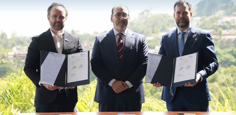 CAF inicia la ejecución del fondo de solidaridad para la reconstrucción de La Guaira tras los sismøs
